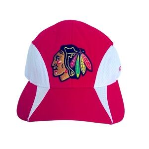National Hockey League Reebok Chicago Blackhawks Red/White Hat & Logo. Size=L/XL
